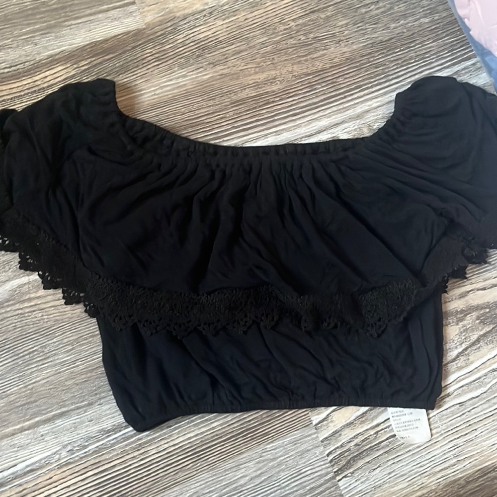 Black crop top